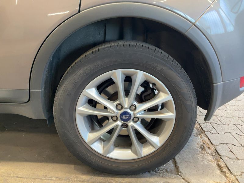 Ford Kuga 2.0 TDCi Titanium 2012 – снимка 5