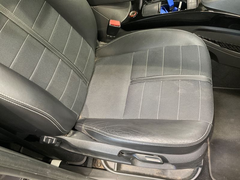 Ford Kuga 2.0 TDCi Titanium 2012 – снимка 30