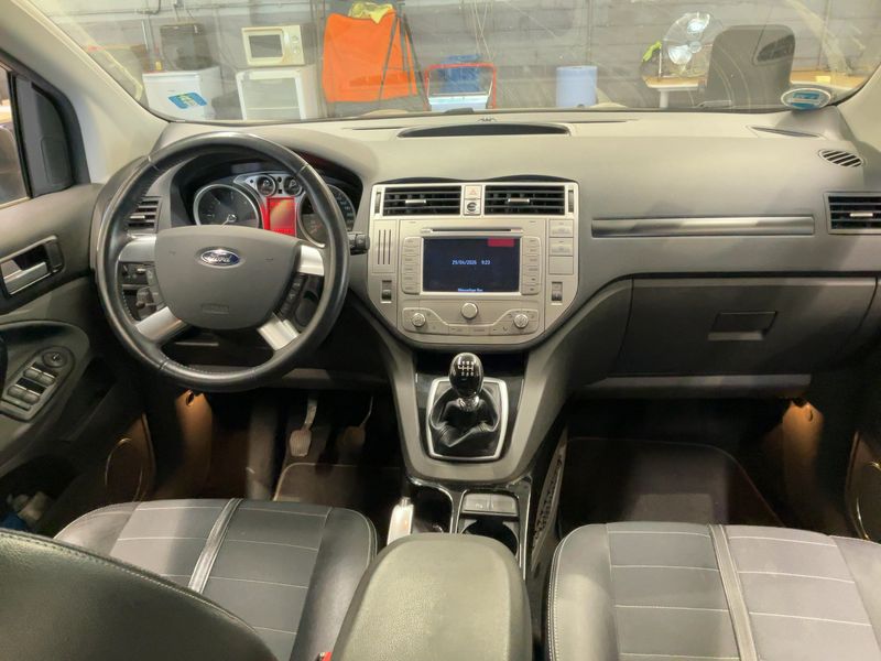 Ford Kuga 2.0 TDCi Titanium 2012 – снимка 18