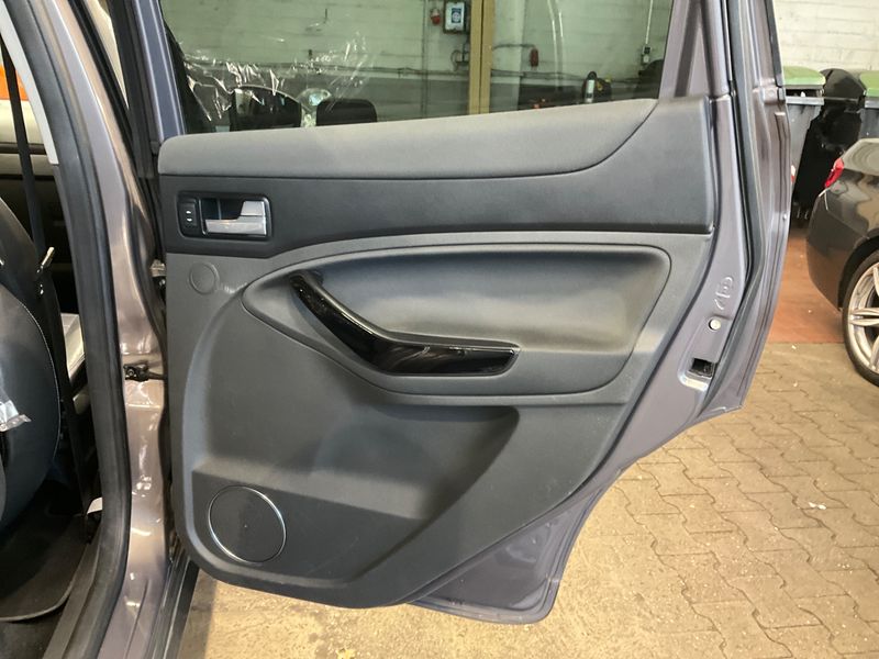 Ford Kuga 2.0 TDCi Titanium 2012 – снимка 29