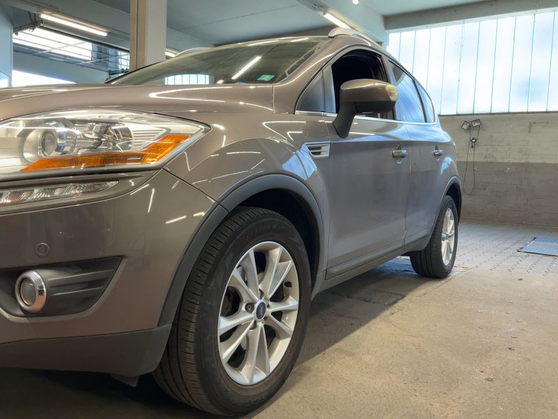 Ford Kuga 2.0 TDCi Titanium 2012 – снимка 2