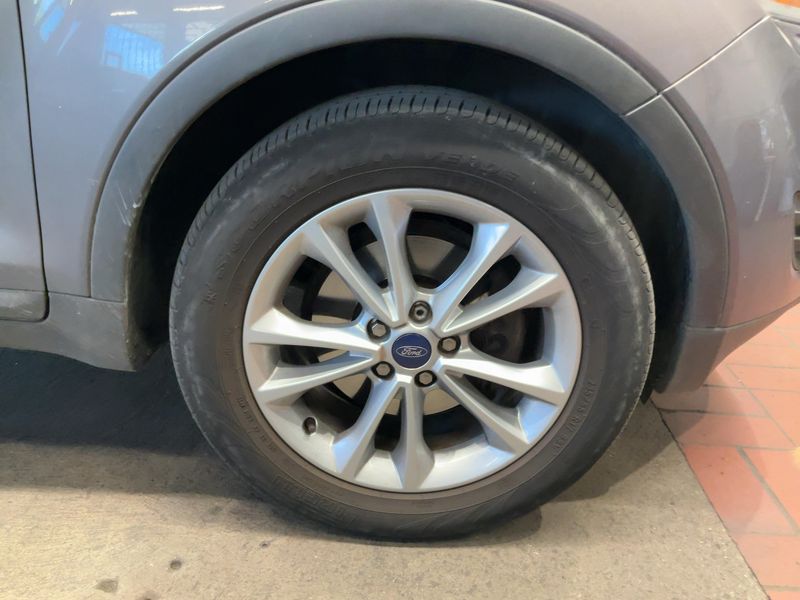 Ford Kuga 2.0 TDCi Titanium 2012 – снимка 11
