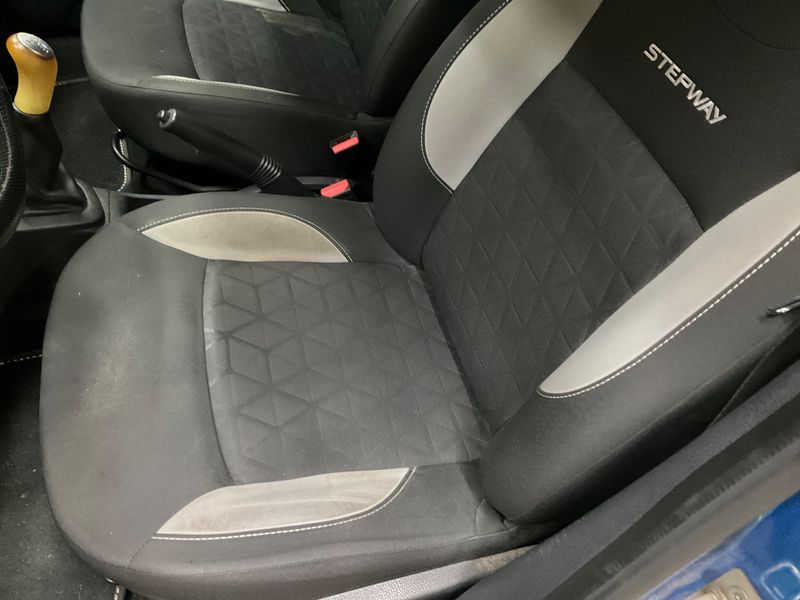 Dacia Sandero 0.9 TCe Stepway Prestige 2014 – снимка 27