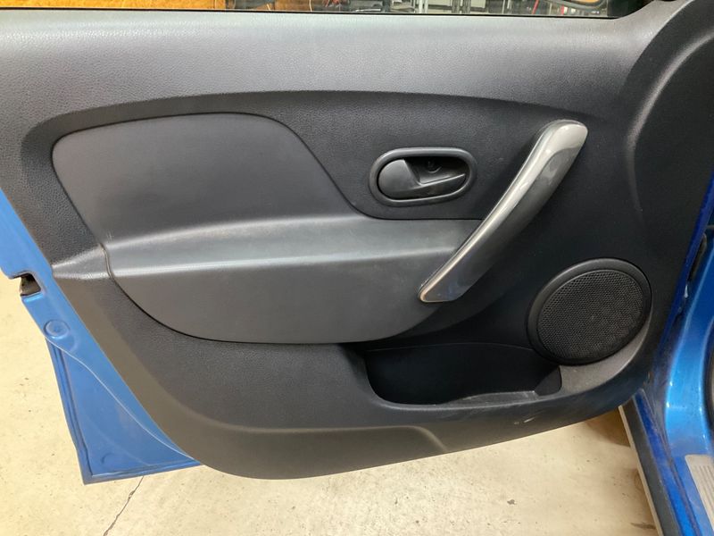 Dacia Sandero 0.9 TCe Stepway Prestige 2014 – снимка 25