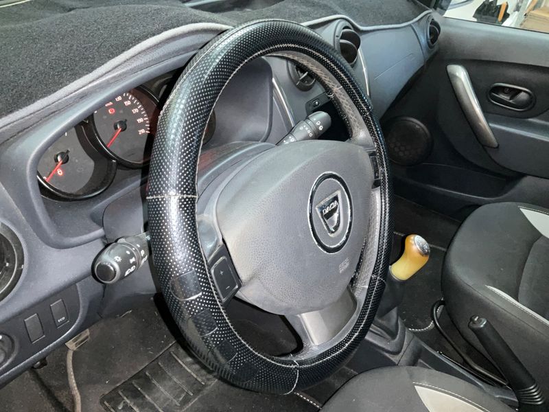 Dacia Sandero 0.9 TCe Stepway Prestige 2014 – снимка 28