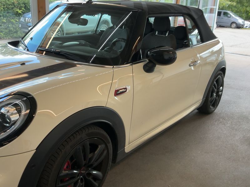 MINI Cabrio John Cooper Works 2020 – снимка 2