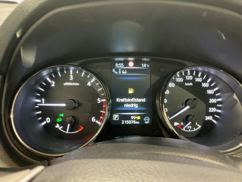 Входящ номер:	SH35072 Отчитане на километража.:	215 076 km снимка 20