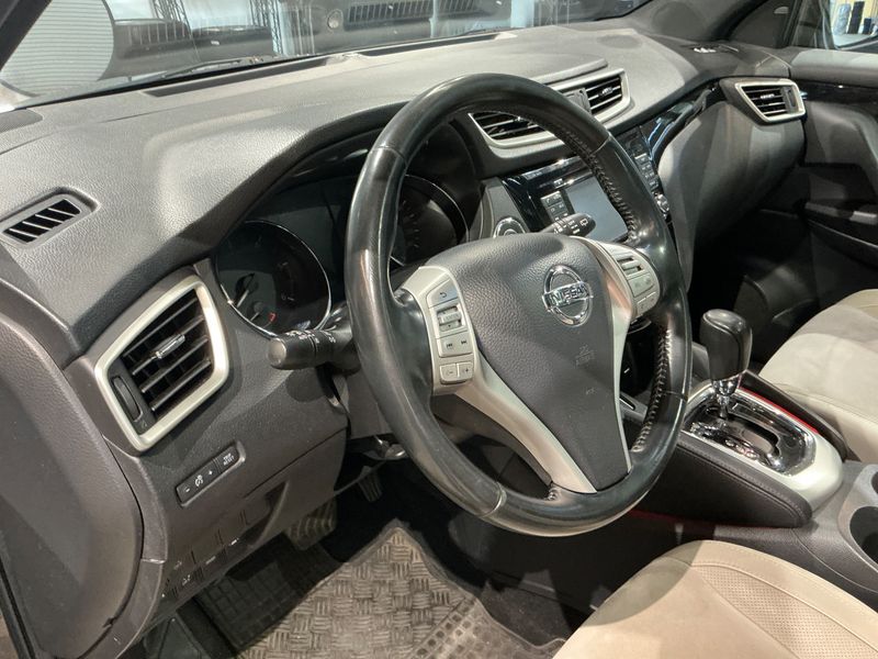 Входящ номер:	SH35072 Отчитане на километража.:	215 076 km снимка 30