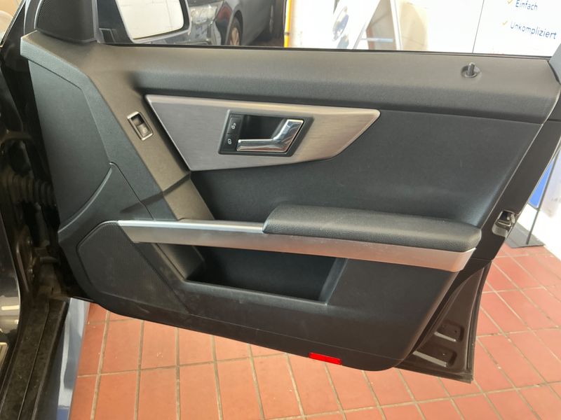 Mercedes-Benz GLK-Klasse GLK 320 CDI 4Matic 2009 – снимка 26