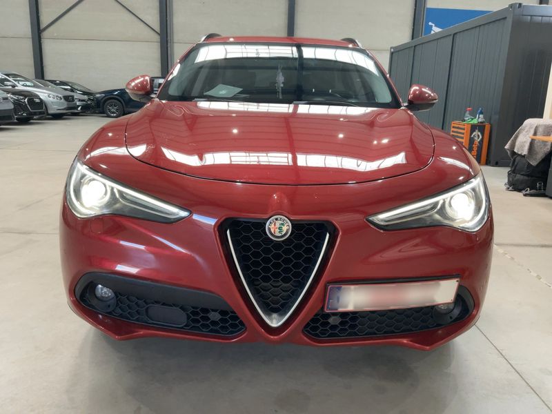 Alfa Romeo Stelvio 2.2 JTDM Super 2WD 2017 – снимка 14