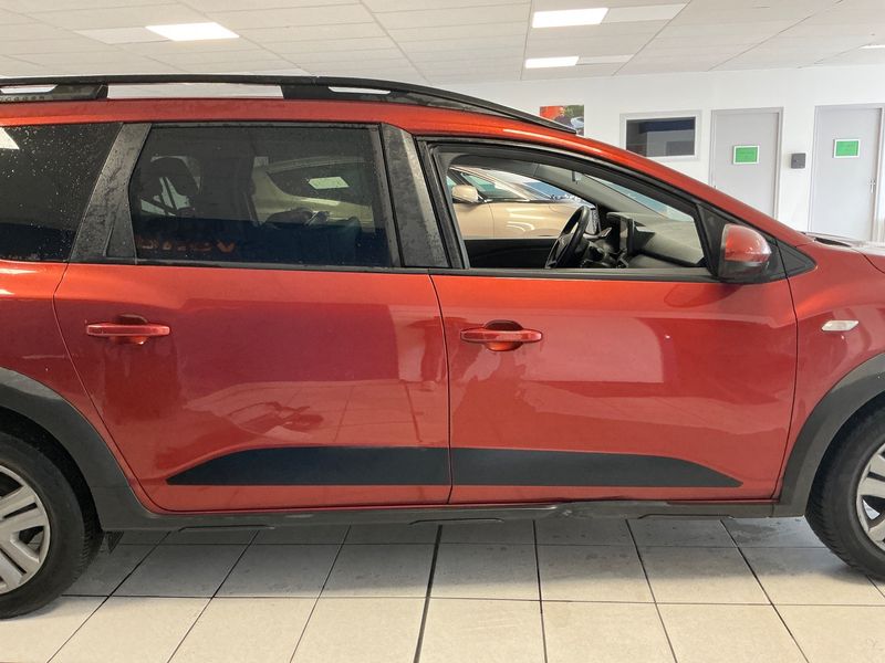 Dacia Jogger 1.0 TCe LPG Expression 2023 – снимка 10