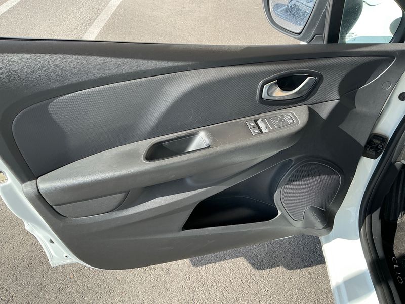 Renault Clio 0.9 TCe Energy Benzin / LPG Business 2019 – снимка 22