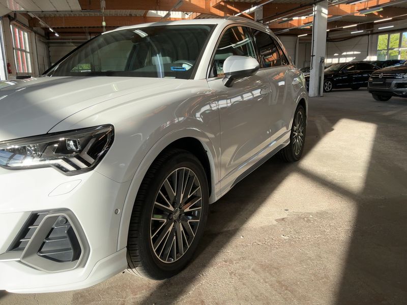 Audi Q3 45 TFSI quattro S line 2019 – снимка 2