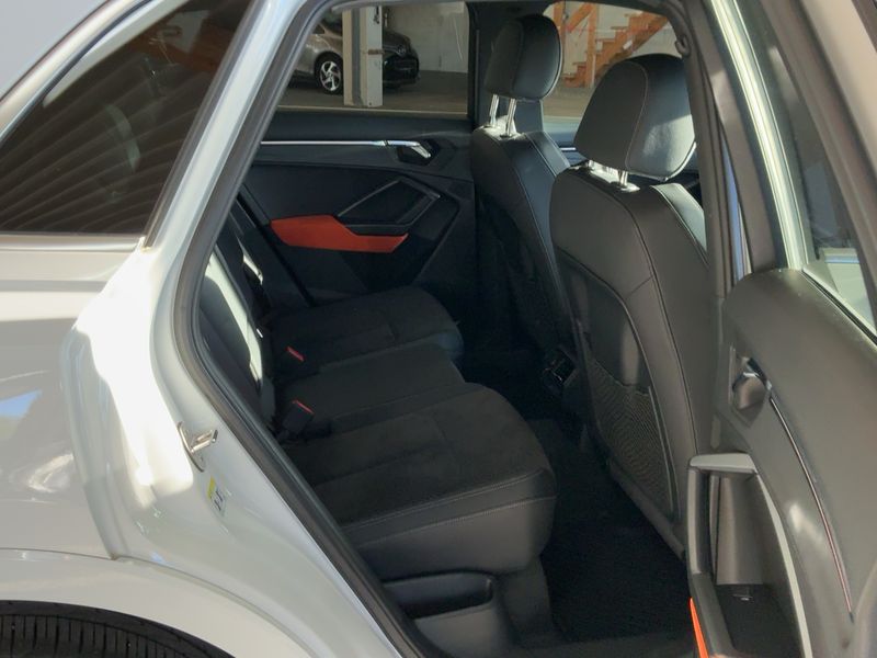 Audi Q3 45 TFSI quattro S line 2019 – снимка 20