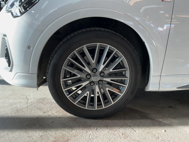 Audi Q3 45 TFSI quattro S line 2019 – снимка 3