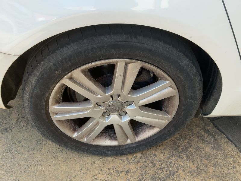 Audi A4 1.8 TFSI 2008 – снимка 9