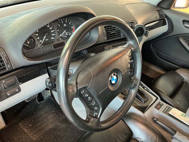 BMW 3er 320i 2001 – снимка 32