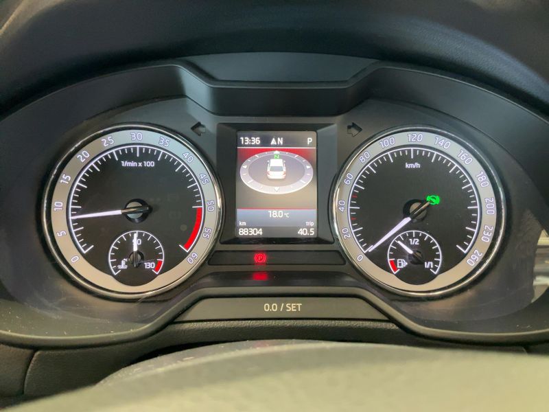 Skoda Octavia 2.0 TDI Style 4x4 2018 – снимка 18