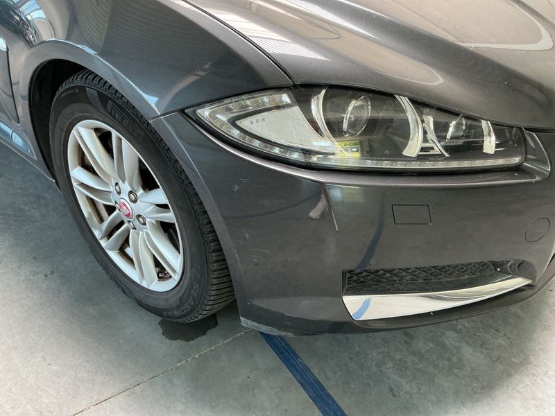 Jaguar XF 2.2 D Eco 2015 – снимка 23