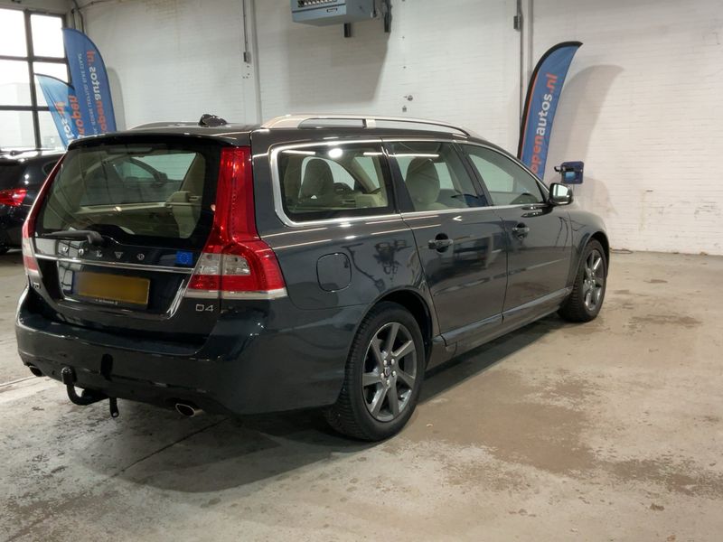 Volvo V70 2.0 D4 Summum 2016 – снимка 8