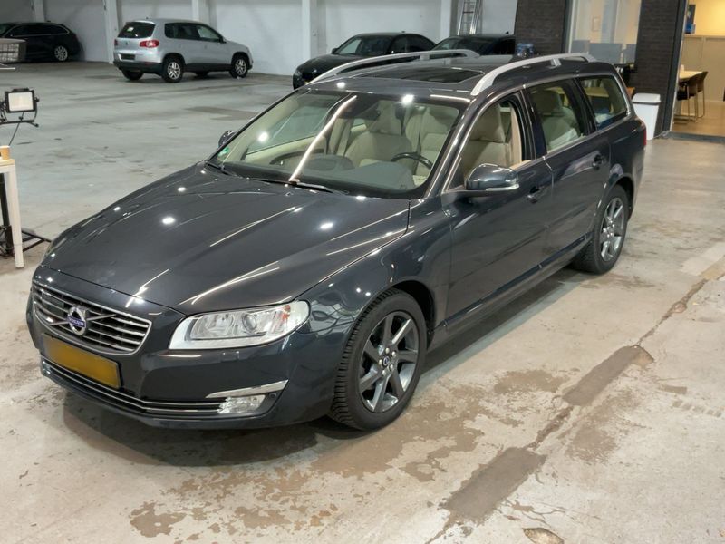 Volvo V70 2.0 D4 Summum 2016 – снимка 1