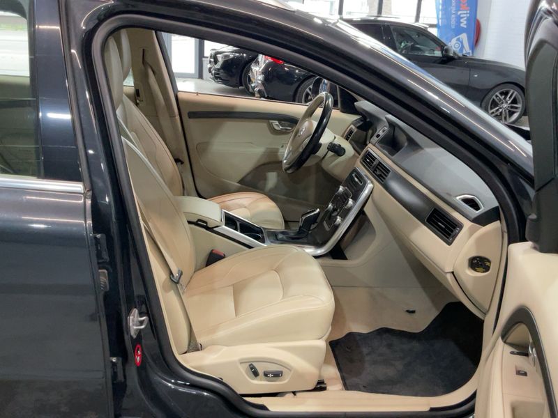 Volvo V70 2.0 D4 Summum 2016 – снимка 16