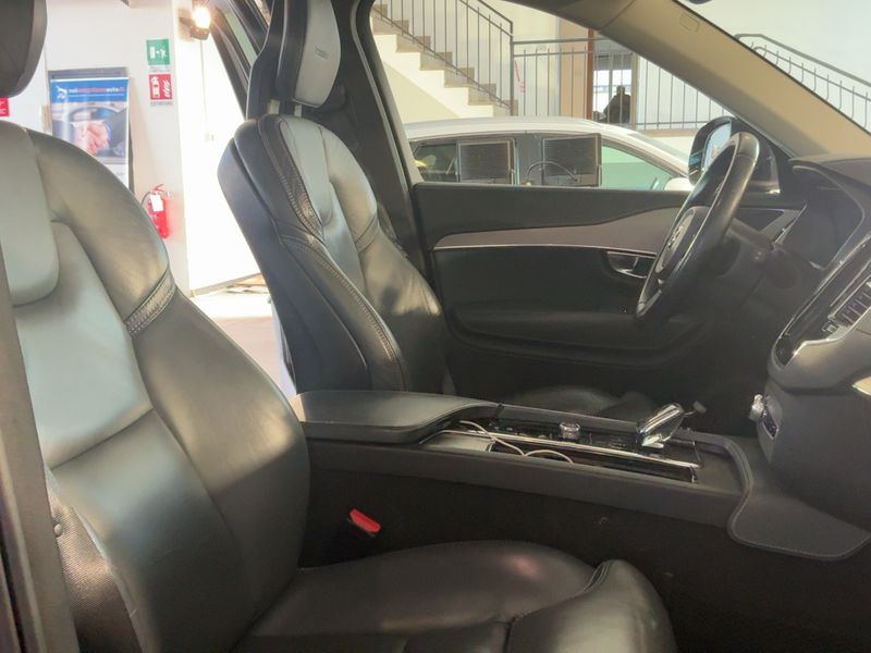 Volvo XC90 2.0 B5 Diesel Mild-Hybrid Inscription AWD 2019 – снимка 16