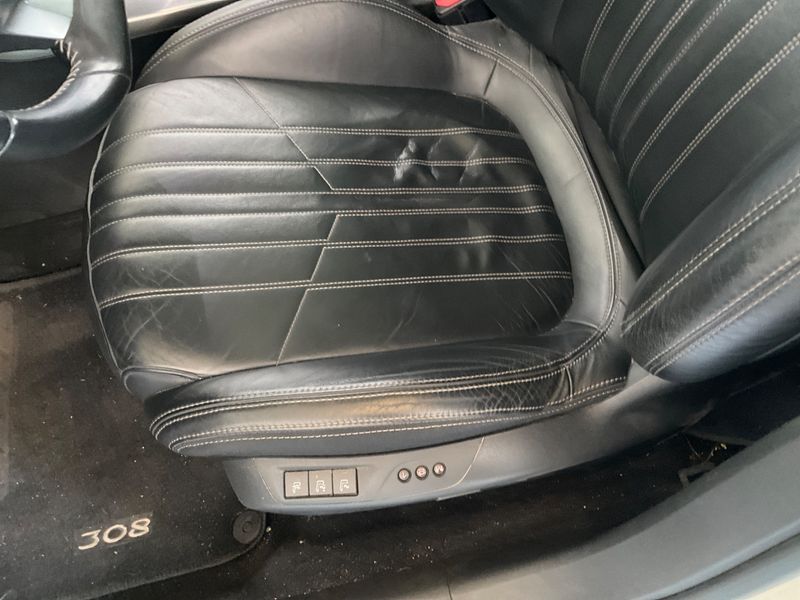Peugeot 308 2.0 Blue-HDi Allure 2014 – снимка 23
