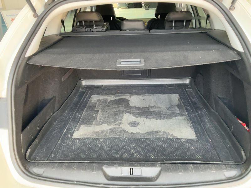 Peugeot 308 2.0 Blue-HDi Allure 2014 – снимка 15