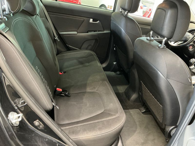 Kia Sportage 1.6 GDI Dream Team 2WD 2014 – снимка 36