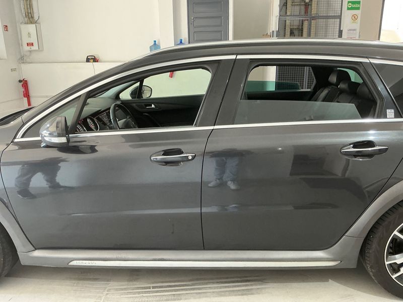Peugeot 508 2.0 HDi Hybrid4 RXH 2012 – снимка 4