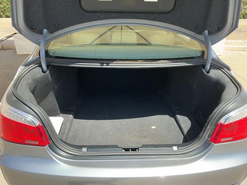 BMW 5er 520d 2009 – снимка 10