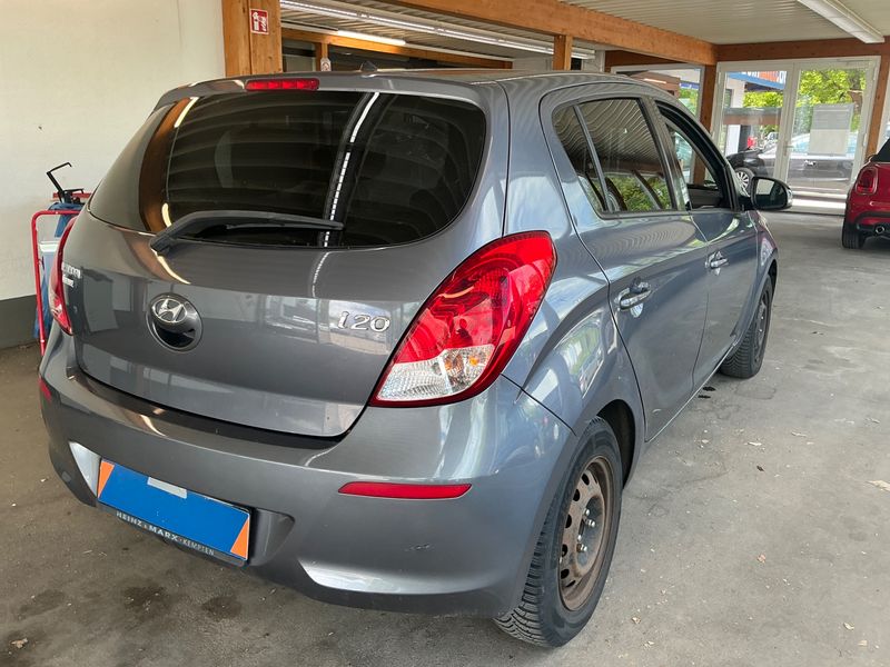 Hyundai i20 1.2 Go 2014 – снимка 2