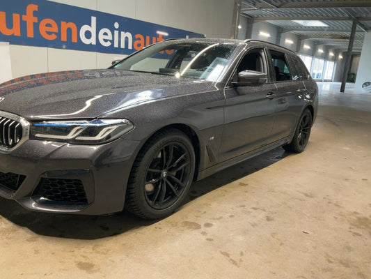 BMW 5er 520d Mild-Hybrid xDrive M Sport 2023 – снимка 2