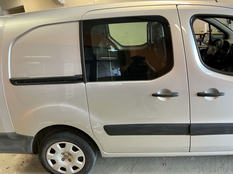 Peugeot Partner 1.6 HDi L2 Komfort 2015 – снимка 27