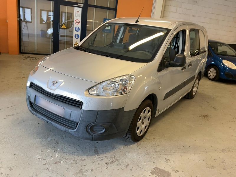 Peugeot Partner 1.6 HDi L2 Komfort 2015 – снимка 1