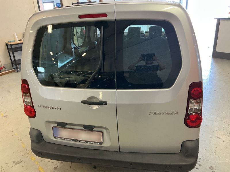 Peugeot Partner 1.6 HDi L2 Komfort 2015 – снимка 42