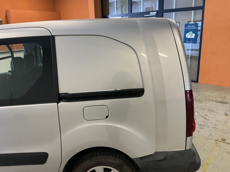 Peugeot Partner 1.6 HDi L2 Komfort 2015 – снимка 37