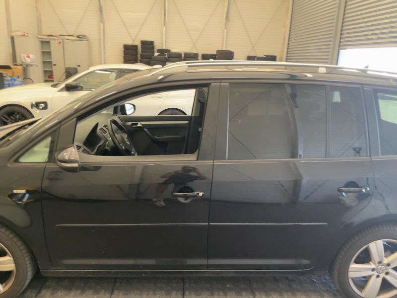 Volkswagen Touran 2.0 TDI Life BlueMotion Tech 2014 – снимка 4