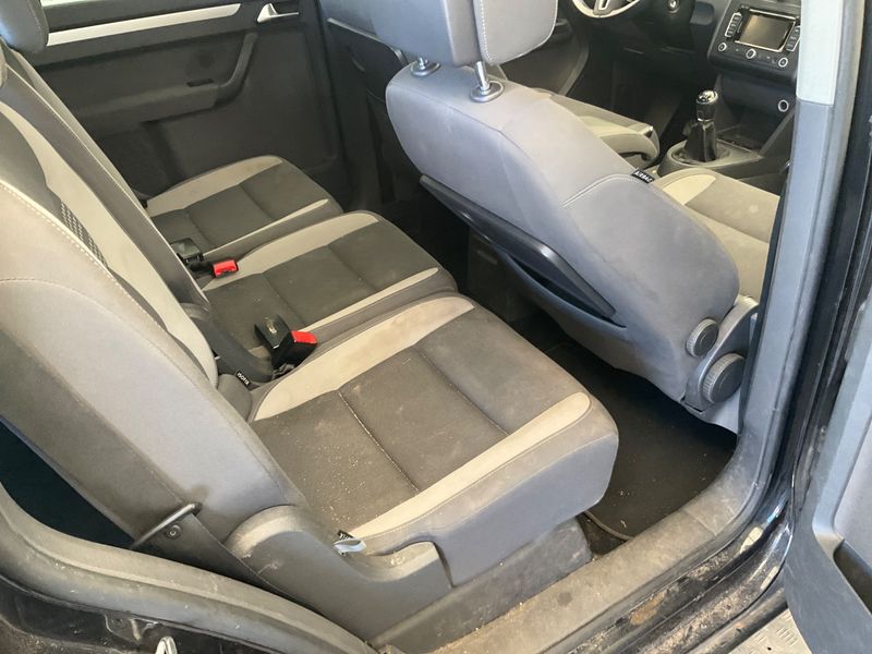 Volkswagen Touran 2.0 TDI Life BlueMotion Tech 2014 – снимка 44