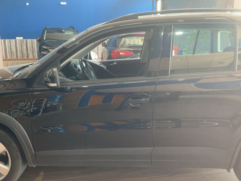 Volkswagen Tiguan 2.0 TDI Advance BlueMotion Tech 2014 – снимка 4