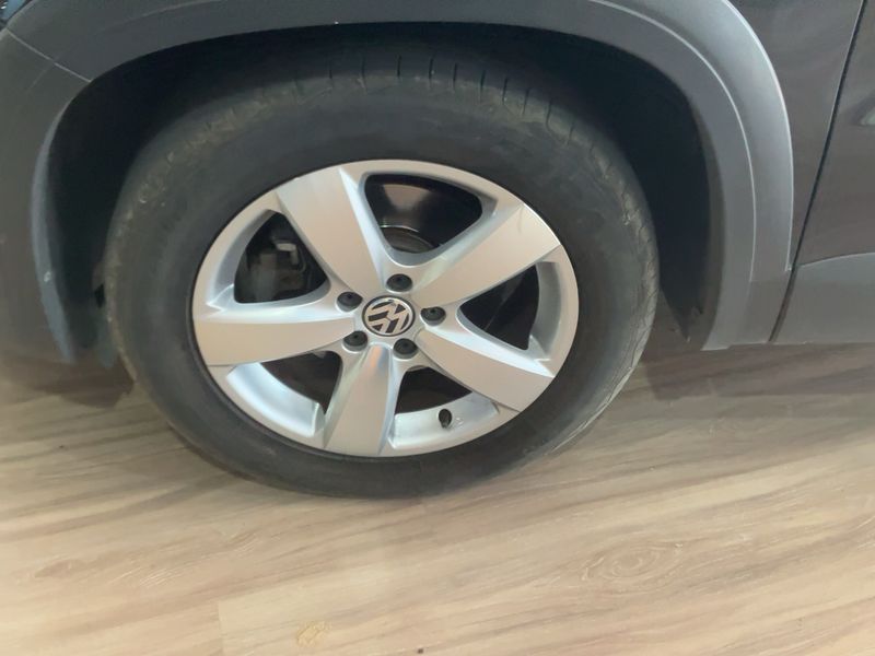 Volkswagen Tiguan 2.0 TDI Advance BlueMotion Tech 2014 – снимка 3