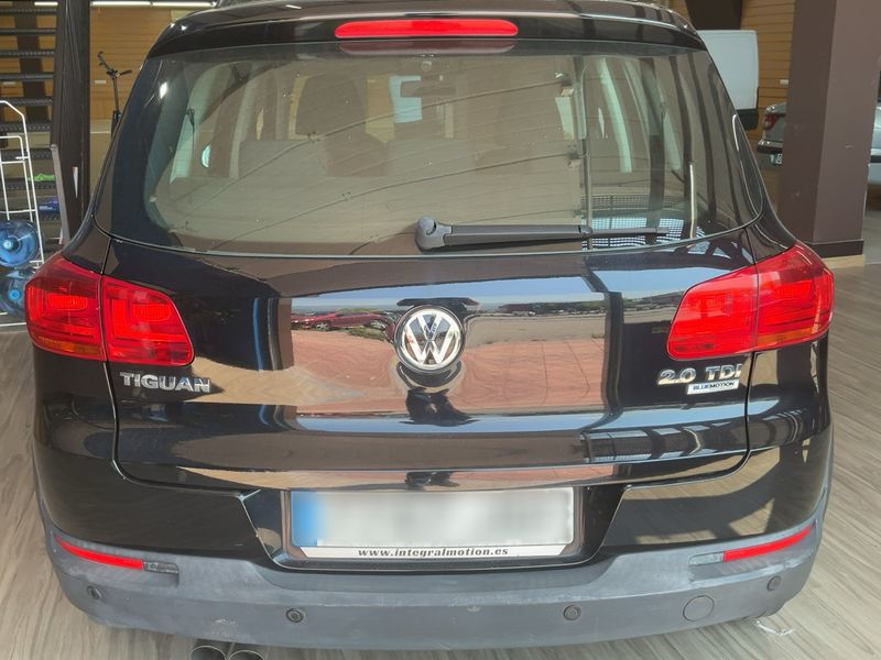 Volkswagen Tiguan 2.0 TDI Advance BlueMotion Tech 2014 – снимка 7