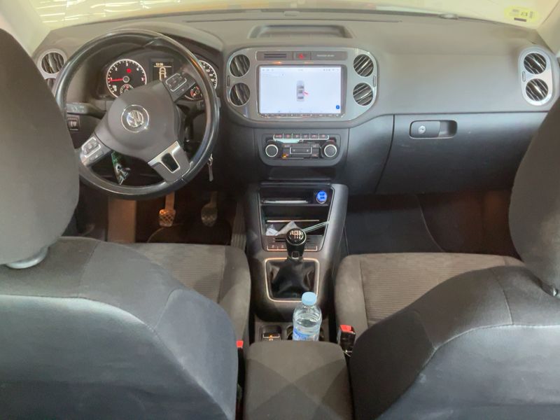 Volkswagen Tiguan 2.0 TDI Advance BlueMotion Tech 2014 – снимка 17