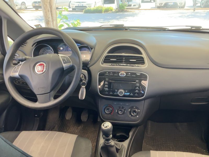 Fiat Punto 1.2 Street 2017 – снимка 17