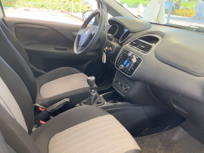 Fiat Punto 1.2 Street 2017 – снимка 16