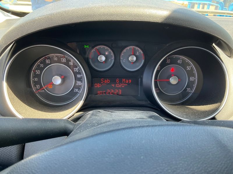 Fiat Punto 1.2 Street 2017 – снимка 18