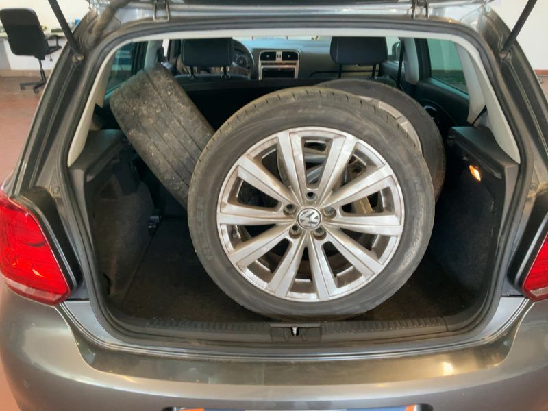 Volkswagen Polo 1.2 TSI Match 2013 – снимка 16