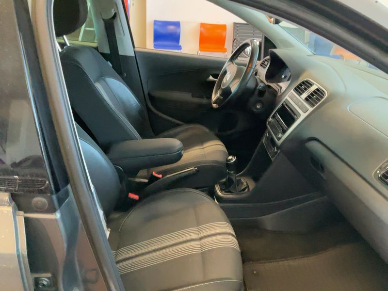Volkswagen Polo 1.2 TSI Match 2013 – снимка 17