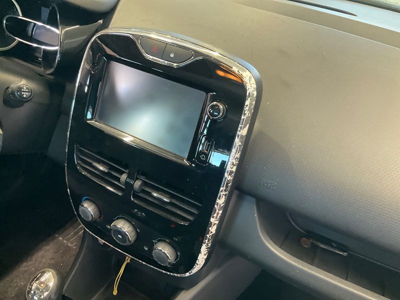 Renault Clio 1.2 Dynamique 2015 – снимка 30